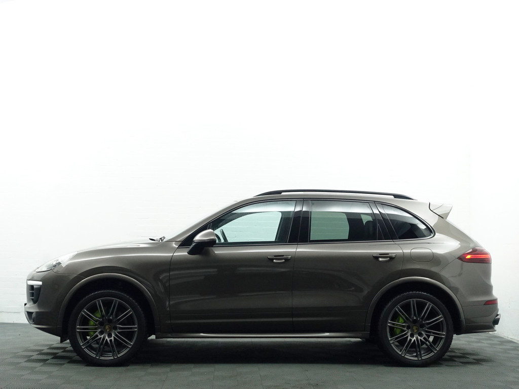 
Porsche Cayenne 3.0 S E-Hybrid- Memory Seats, Bose Audio, Leder Interieur Afwerking, Elek Trekhaak, Park Assist vol									