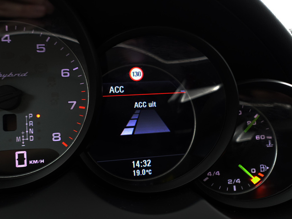 
Porsche Cayenne 3.0 S E-Hybrid NAP 49dkm, Sport Chrono, Burmester, Memory, Carbon, Keramisch, Keyless, Stoelventilatie vol									