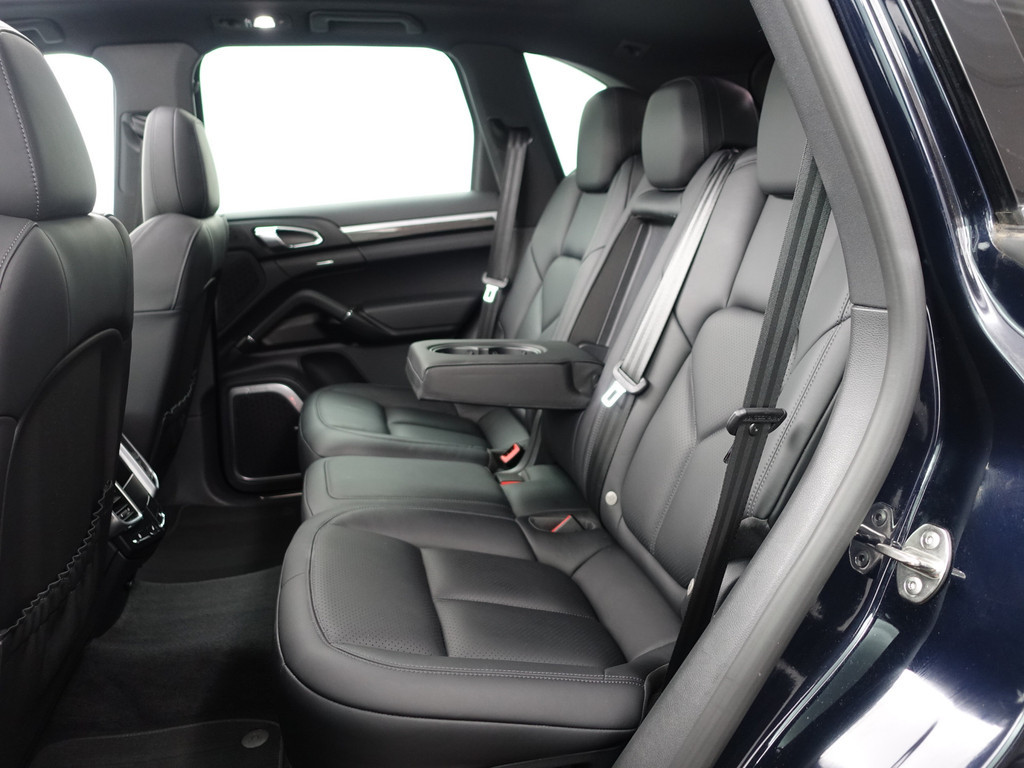 
Porsche Cayenne 3.0 S E-Hybrid NAP 49dkm, Sport Chrono, Burmester, Memory, Carbon, Keramisch, Keyless, Stoelventilatie vol									