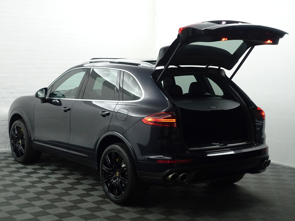 
Porsche Cayenne 3.0 S E-Hybrid NAP 49dkm, Sport Chrono, Burmester, Memory, Carbon, Keramisch, Keyless, Stoelventilatie vol									