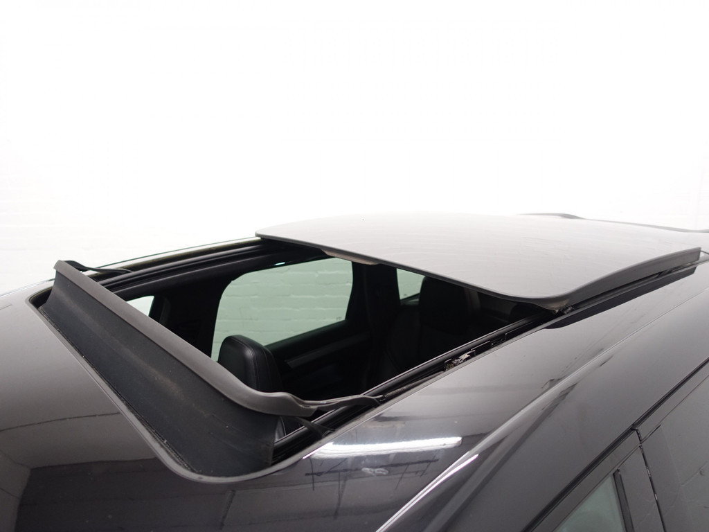 
								Porsche Cayenne 4.8 Turbo 500pk Aut- Panoramadak, Bose Audio, Camera, Design Leder, Memory Seats, Xenon Led vol									