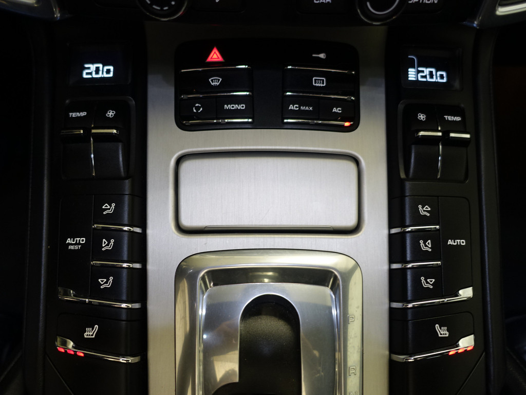 
								Porsche Cayenne 4.8 Turbo 500pk Aut- Panoramadak, Bose Audio, Camera, Design Leder, Memory Seats, Xenon Led vol									