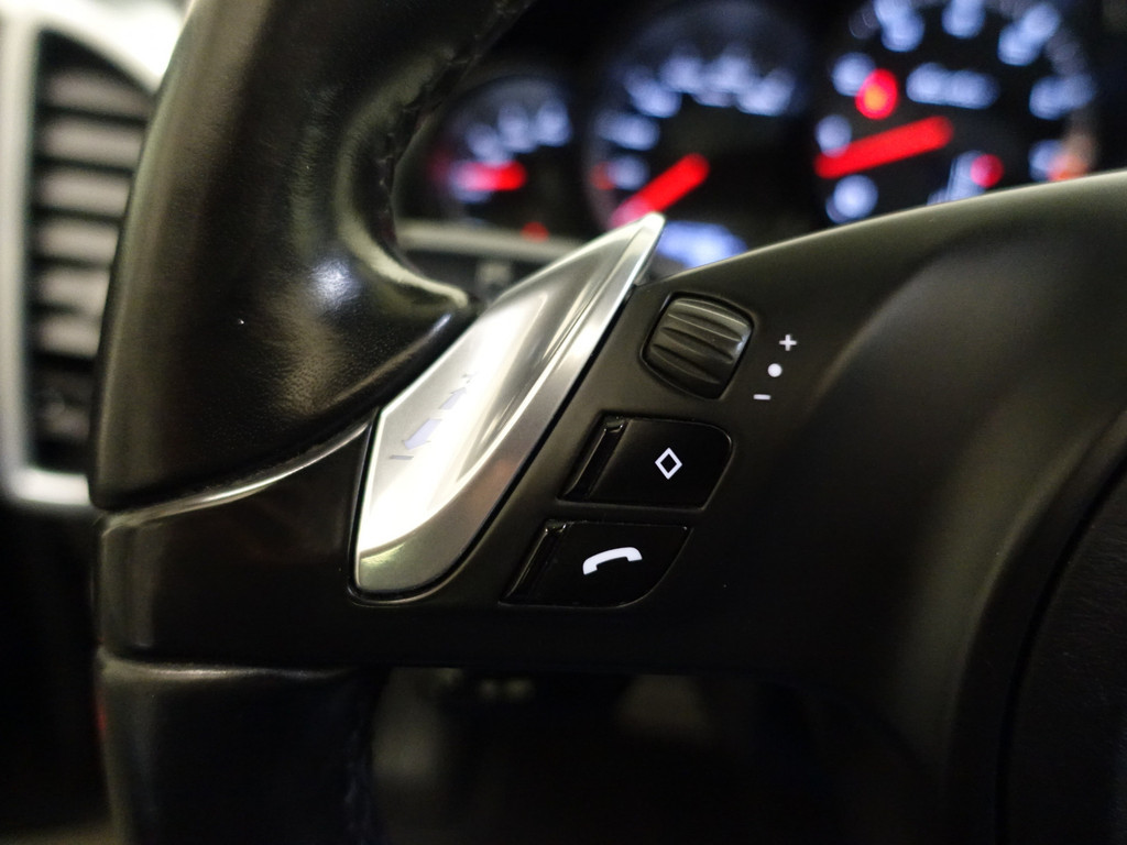
								Porsche Cayenne 4.8 Turbo 500pk Aut- Panoramadak, Bose Audio, Camera, Design Leder, Memory Seats, Xenon Led vol									