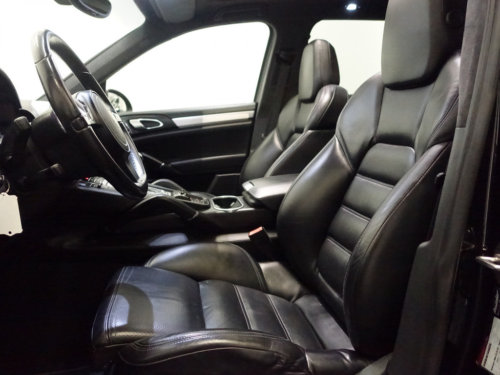 
								Porsche Cayenne 4.8 Turbo 500pk Aut- Panoramadak, Bose Audio, Camera, Design Leder, Memory Seats, Xenon Led vol									