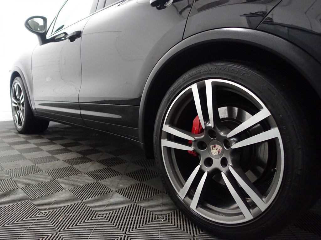 
								Porsche Cayenne 4.8 Turbo 500pk Aut- Panoramadak, Bose Audio, Camera, Design Leder, Memory Seats, Xenon Led vol									