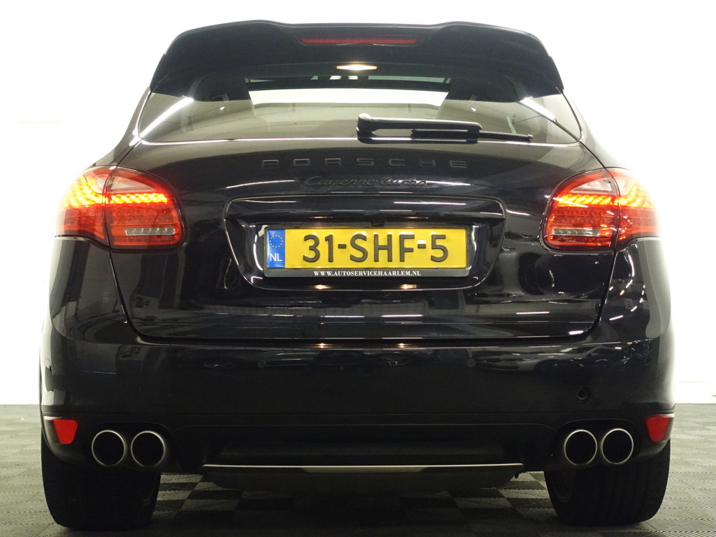 
								Porsche Cayenne 4.8 Turbo 500pk Aut- Panoramadak, Bose Audio, Camera, Design Leder, Memory Seats, Xenon Led vol									