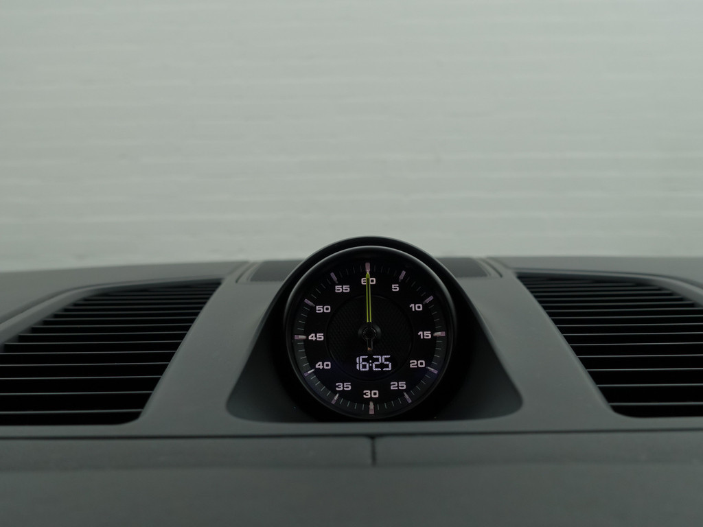 
Porsche Cayenne Coupé 3.0 E-Hybrid Mansory Aut- Full Carbon Package, Sportuitlaat, Bose Audio, Sport Chrono, Stoelventilatie, Memory, Glazendak vol									