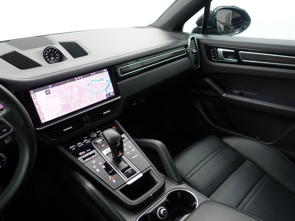 
Porsche Cayenne Coupé 3.0 E-Hybrid Mansory Aut- Full Carbon Package, Sportuitlaat, Bose Audio, Sport Chrono, Stoelventilatie, Memory, Glazendak vol									
