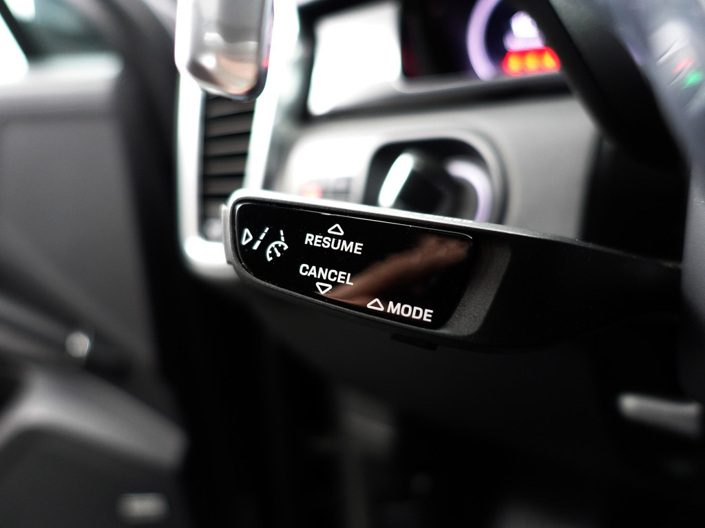 
Porsche Cayenne Coupé 3.0 E-Hybrid Mansory Aut- Full Carbon Package, Sportuitlaat, Bose Audio, Sport Chrono, Stoelventilatie, Memory, Glazendak vol									