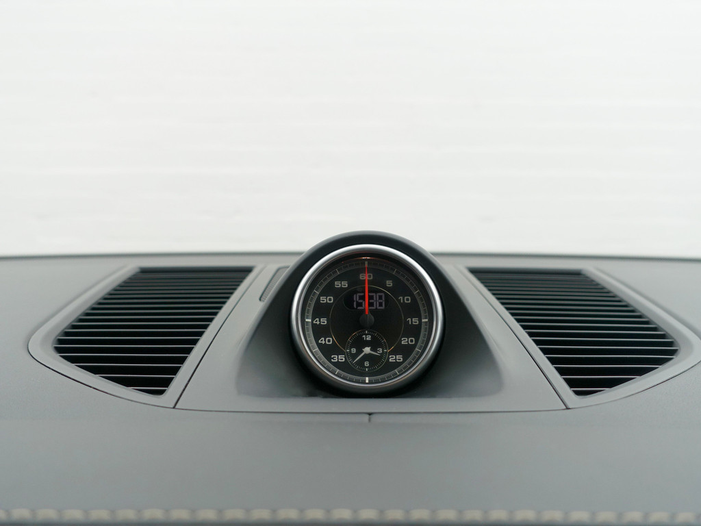 
Porsche Macan 3.6 Turbo Sport Chrono, Alcantara Design, Stoelventilatie, Burmester, 360 Camera, Standkachel vol									