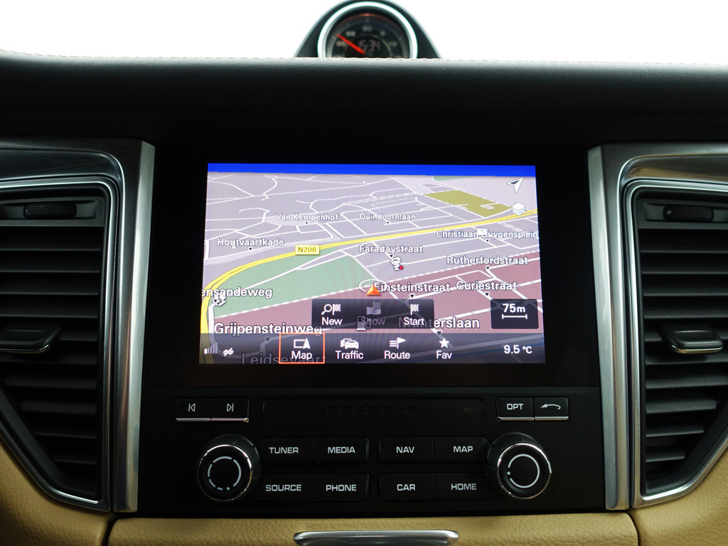 
Porsche Macan 3.6 Turbo Sport Chrono, Alcantara Design, Stoelventilatie, Burmester, 360 Camera, Standkachel vol									