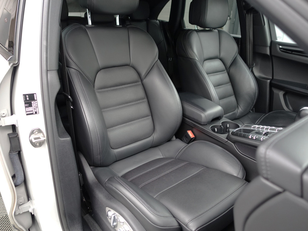 
Porsche Macan 3.0 S Design Aut- Sport Chrono, Panoramadak, Stuur/Stoelverwarming, Bose Audio, Memory Seats vol									
