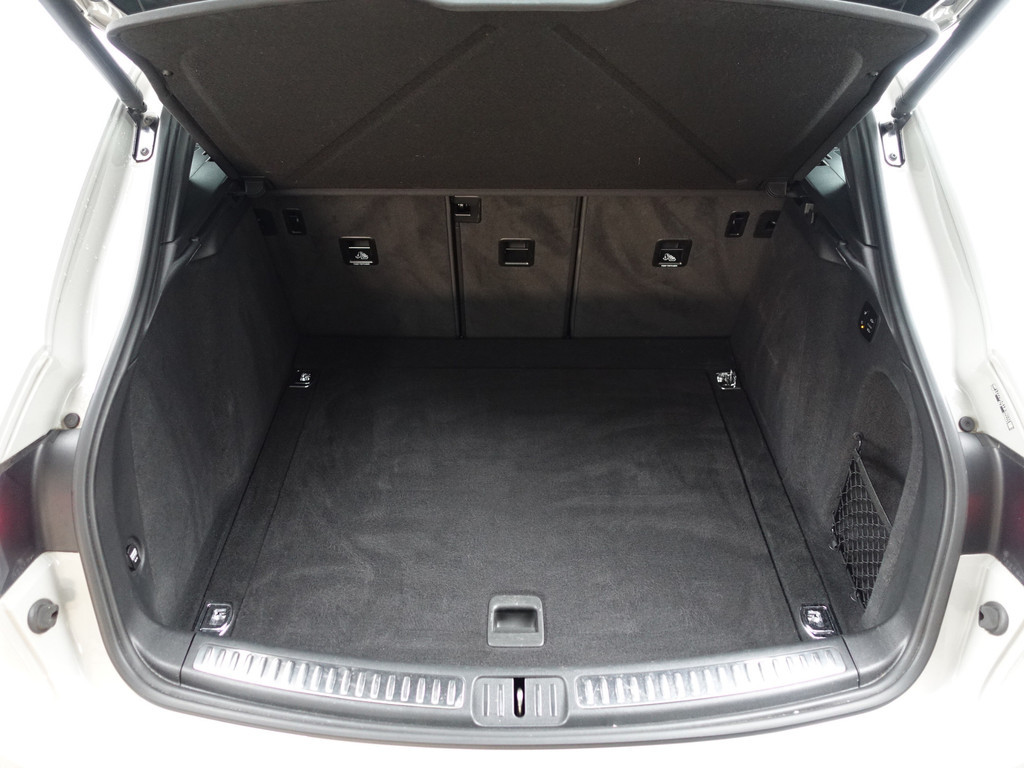 
Porsche Macan 3.0 S Design Aut- Sport Chrono, Panoramadak, Stuur/Stoelverwarming, Bose Audio, Memory Seats vol									