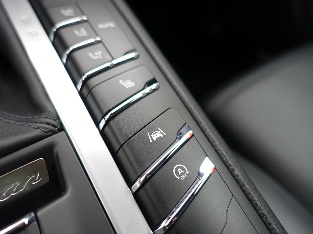 
Porsche Macan 3.0 S Design Aut- Sport Chrono, Panoramadak, Stuur/Stoelverwarming, Bose Audio, Memory Seats vol									