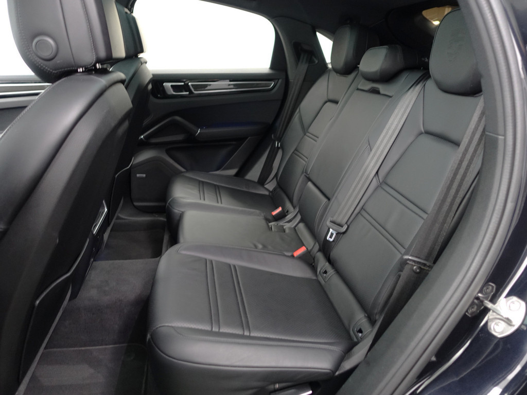 
Porsche Cayenne Coupé 3.0 E-Hybrid Mansory Aut- Full Carbon Package, Sportuitlaat, Bose Audio, Sport Chrono, Stoelventilatie, Memory, Glazendak vol									