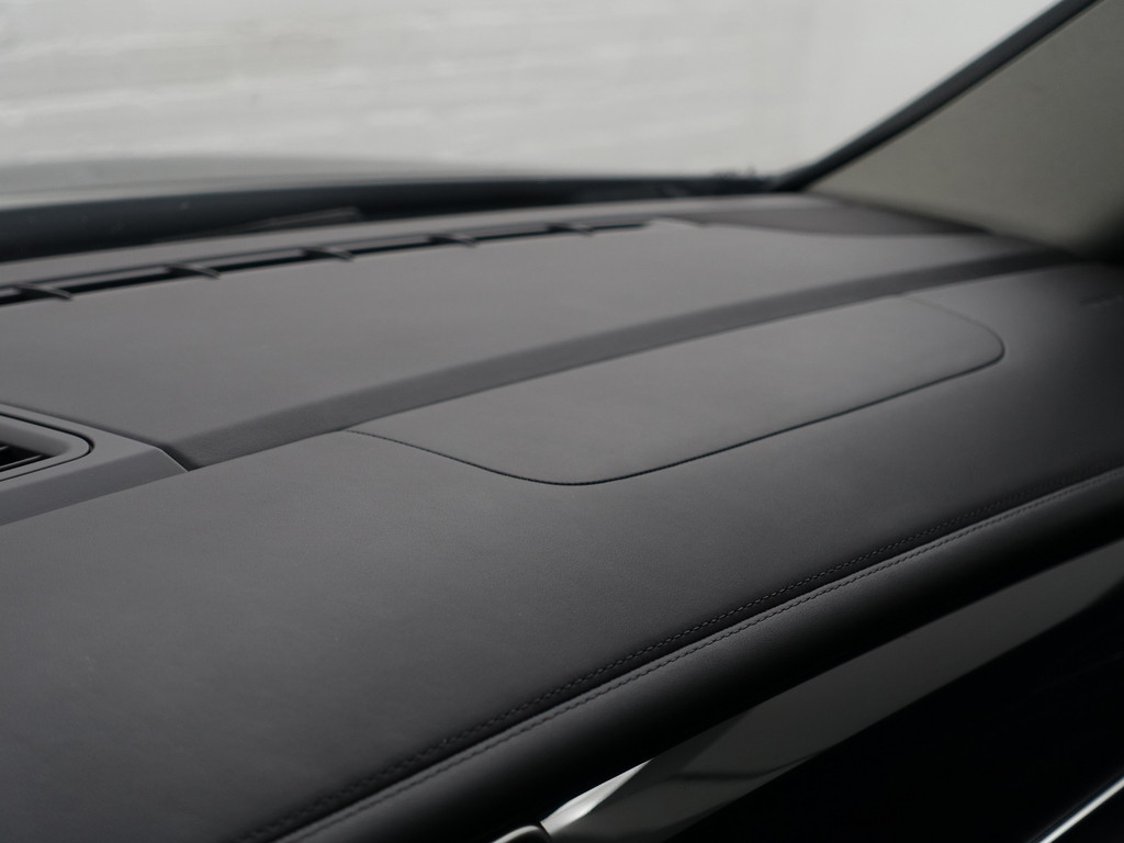 
								Porsche Panamera 3.0 4S Executive- Sport Chrono, Schuifdak, Soft Close, Stoelventilatie, Bose Audio, 360 Camera vol									