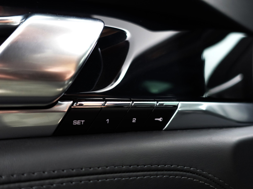 
								Porsche Panamera 3.0 4S Executive- Sport Chrono, Schuifdak, Soft Close, Stoelventilatie, Bose Audio, 360 Camera vol									