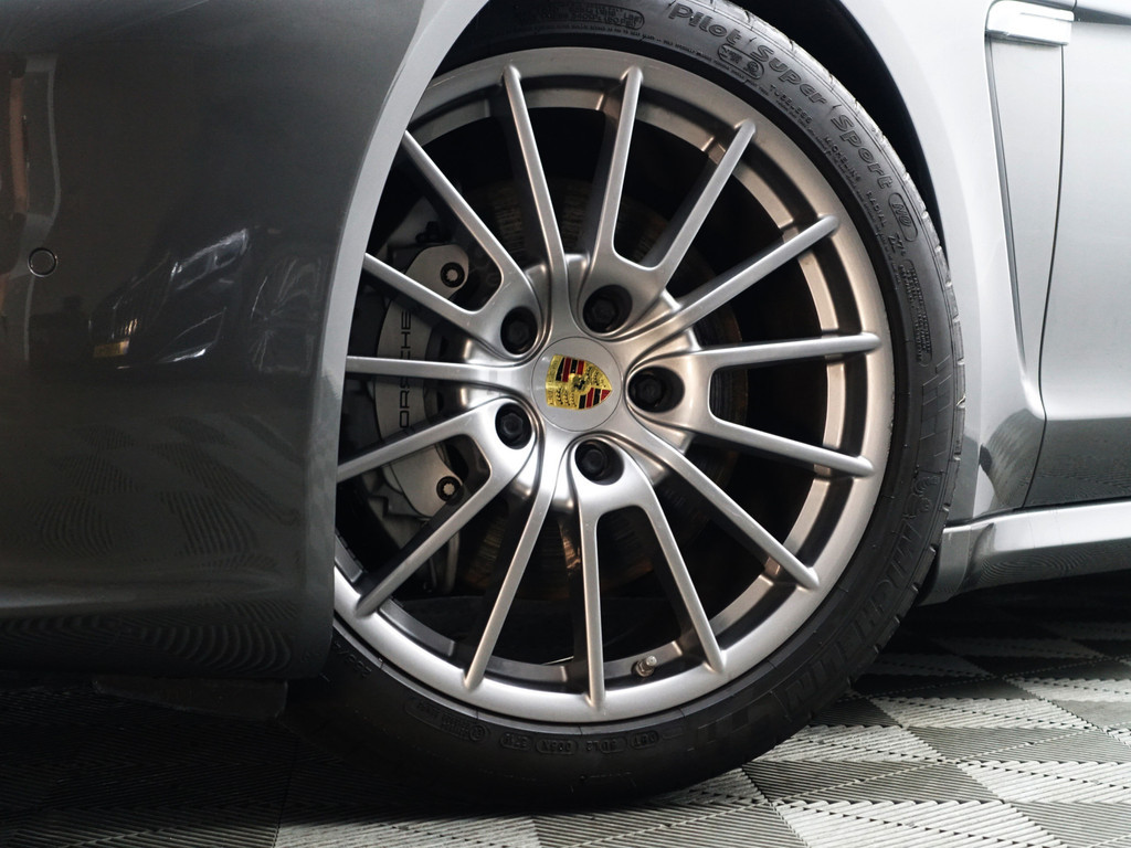 
								Porsche Panamera 3.0 4S Executive- Sport Chrono, Schuifdak, Soft Close, Stoelventilatie, Bose Audio, 360 Camera vol									
