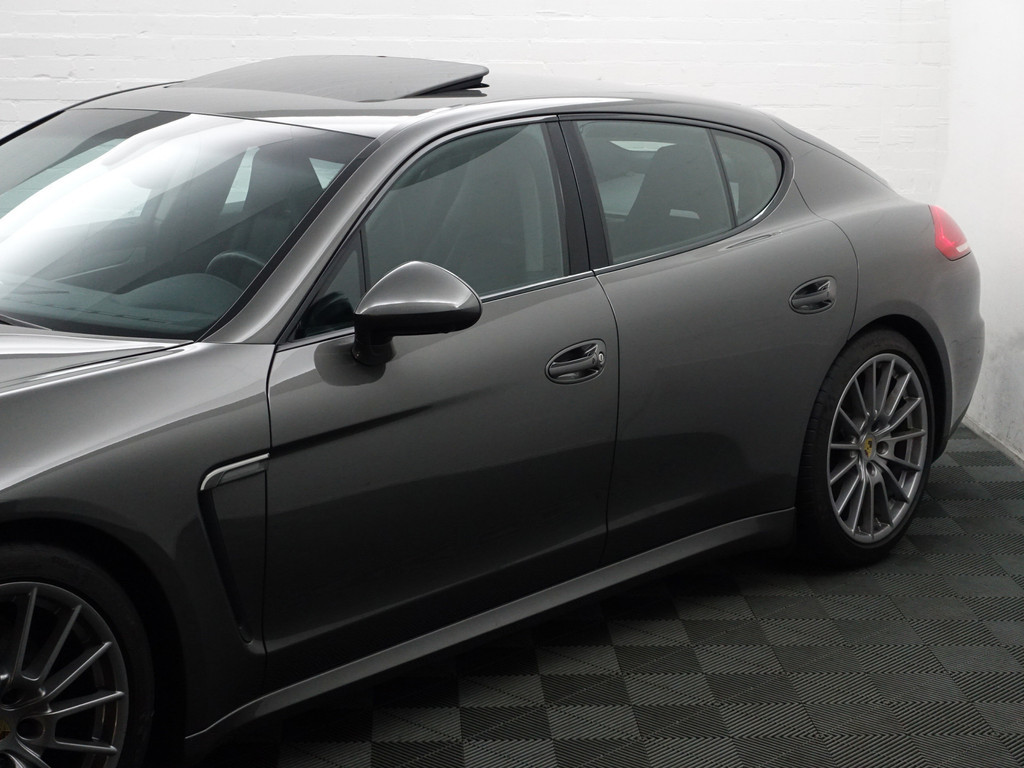 
								Porsche Panamera 3.0 4S Executive- Sport Chrono, Schuifdak, Soft Close, Stoelventilatie, Bose Audio, 360 Camera vol									