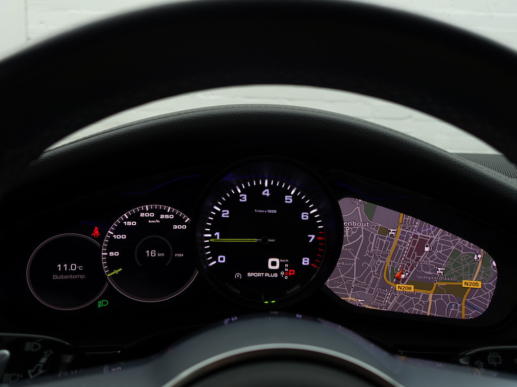 
								Porsche Panamera Sport Turismo 2.9 4 E-Hybrid 10 Years Edition Soft Close, Sport Chrono, Panoramadak, Stuurverwarming, Bose Audio, Sfeerverlichting vol									