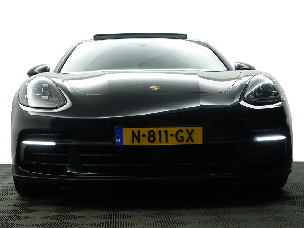 
								Porsche Panamera Sport Turismo 2.9 4 E-Hybrid 10 Years Edition Soft Close, Sport Chrono, Panoramadak, Stuurverwarming, Bose Audio, Sfeerverlichting vol									