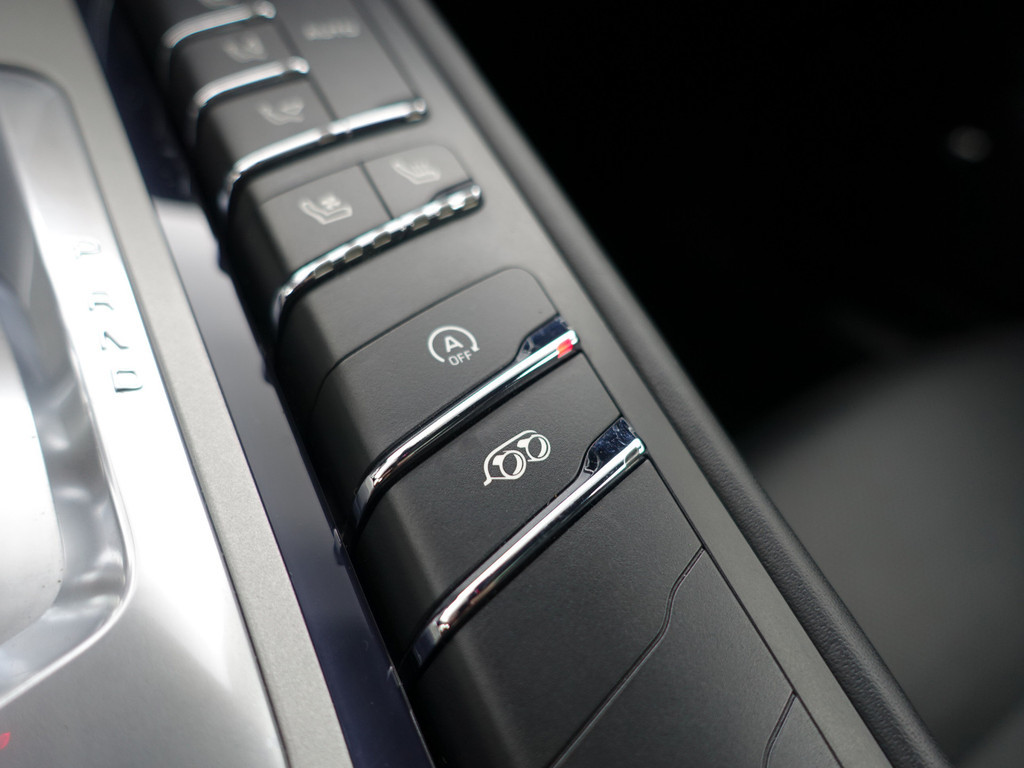 
								Porsche Panamera 3.0 4S Executive- Sport Chrono, Schuifdak, Soft Close, Stoelventilatie, Bose Audio, 360 Camera vol									
