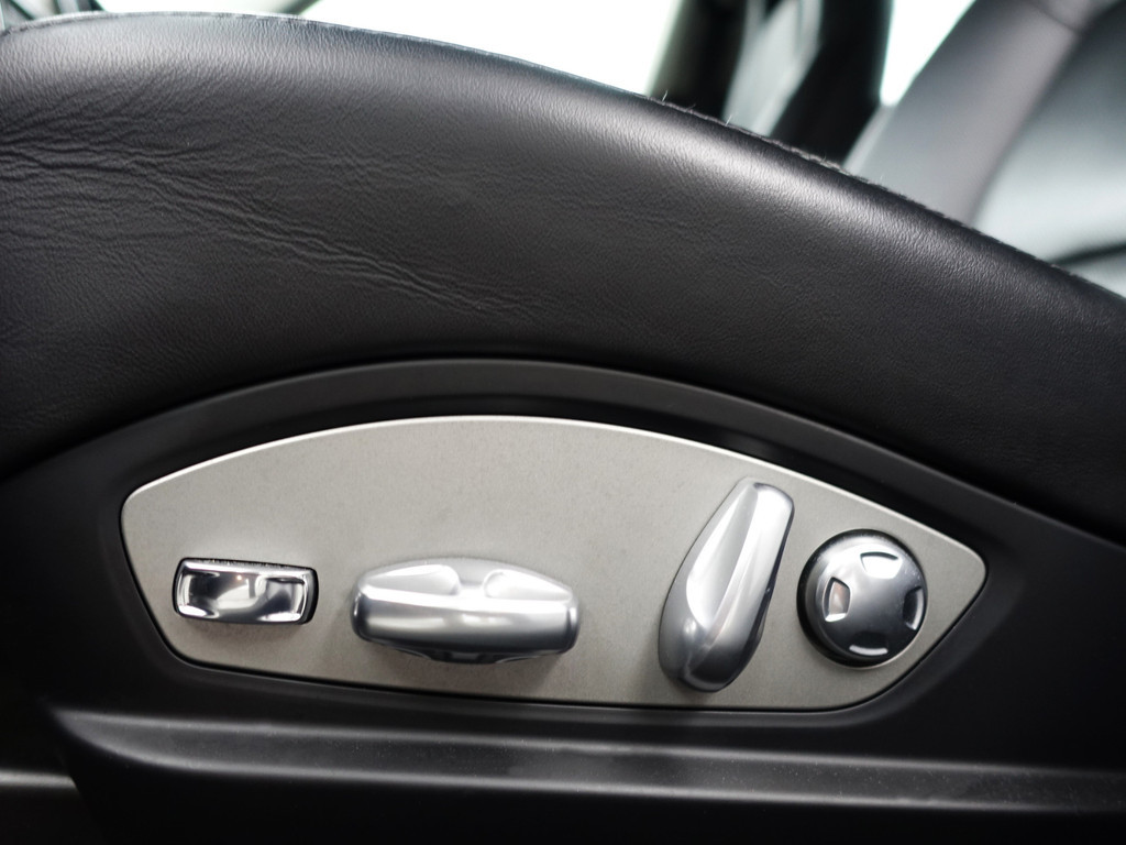 
								Porsche Panamera 3.0 4S Executive- Sport Chrono, Schuifdak, Soft Close, Stoelventilatie, Bose Audio, 360 Camera vol									