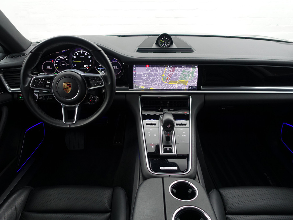 
								Porsche Panamera Sport Turismo 2.9 4 E-Hybrid 10 Years Edition Soft Close, Sport Chrono, Panoramadak, Stuurverwarming, Bose Audio, Sfeerverlichting vol									