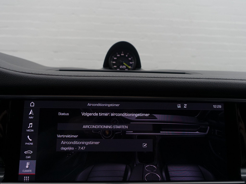 
								Porsche Panamera Sport Turismo 2.9 4 E-Hybrid 10 Years Edition Soft Close, Sport Chrono, Panoramadak, Stuurverwarming, Bose Audio, Sfeerverlichting vol									