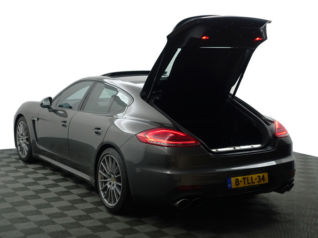 
								Porsche Panamera 3.0 4S Executive- Sport Chrono, Schuifdak, Soft Close, Stoelventilatie, Bose Audio, 360 Camera vol									