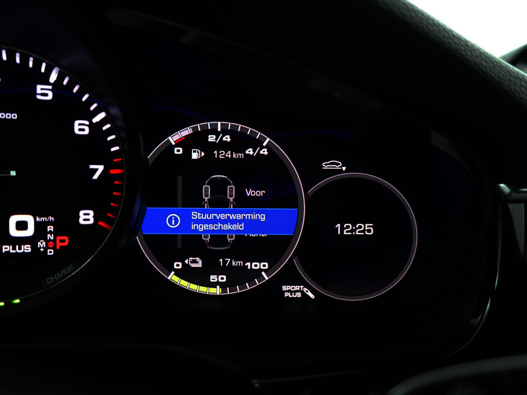 
								Porsche Panamera Sport Turismo 2.9 4 E-Hybrid 10 Years Edition Soft Close, Sport Chrono, Panoramadak, Stuurverwarming, Bose Audio, Sfeerverlichting vol									