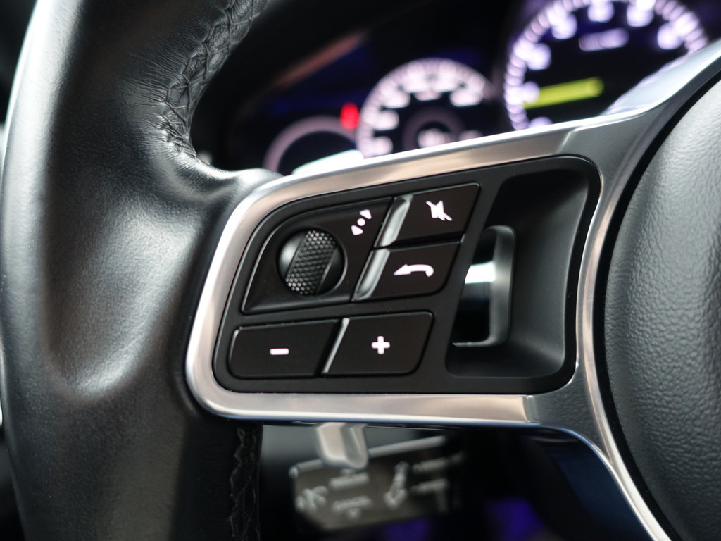 
								Porsche Panamera Sport Turismo 2.9 4 E-Hybrid 10 Years Edition Soft Close, Sport Chrono, Panoramadak, Stuurverwarming, Bose Audio, Sfeerverlichting vol									