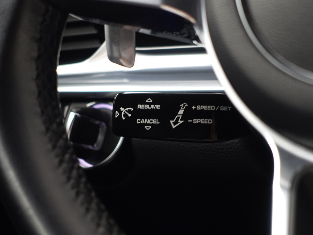 
								Porsche Panamera Sport Turismo 2.9 4 E-Hybrid 10 Years Edition Soft Close, Sport Chrono, Panoramadak, Stuurverwarming, Bose Audio, Sfeerverlichting vol									