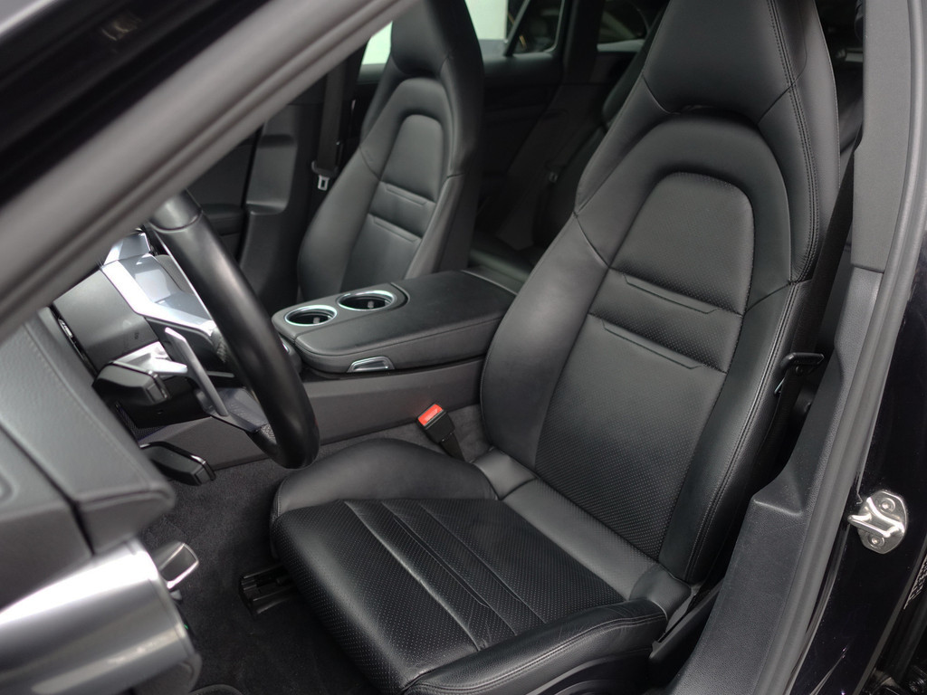 
								Porsche Panamera Sport Turismo 2.9 4 E-Hybrid 10 Years Edition Soft Close, Sport Chrono, Panoramadak, Stuurverwarming, Bose Audio, Sfeerverlichting vol									
