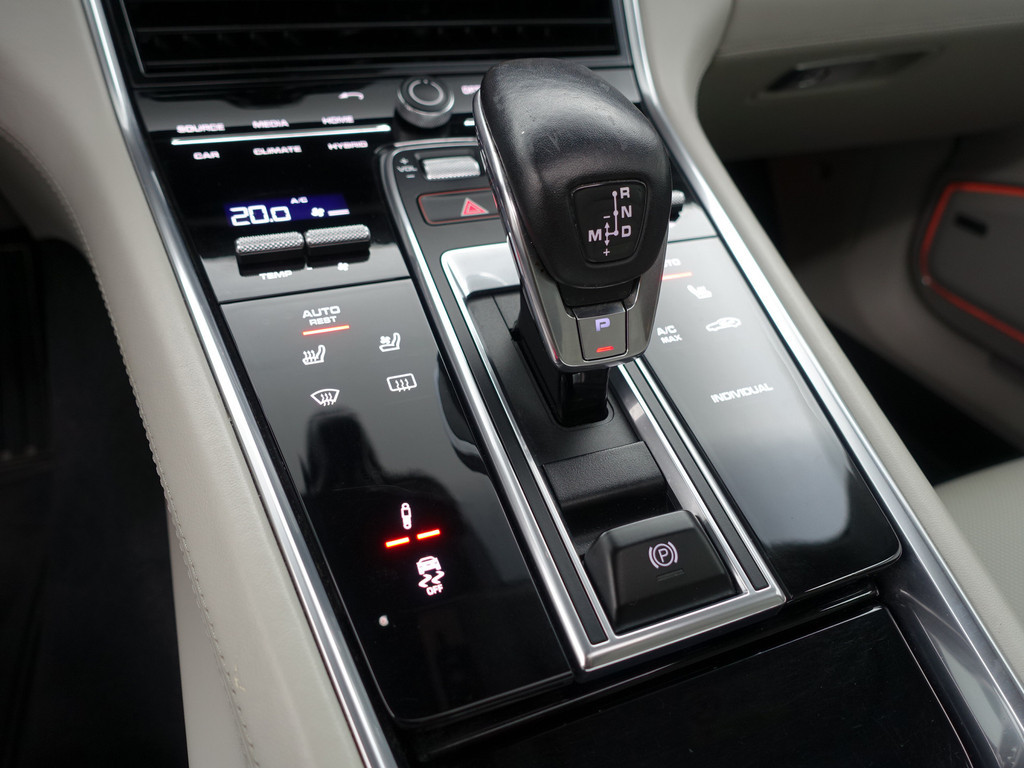 
								Porsche Panamera 2.9 4 E-Hybrid Sport Design Aut- Keramisch, Stoelventilatie, Bose Audio, Sport Chrono, Sportuitlaat+ vol									