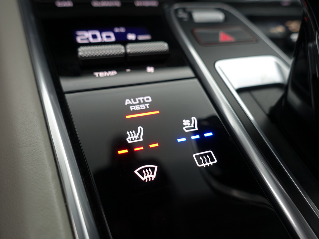 
								Porsche Panamera 2.9 4 E-Hybrid Sport Design Aut- Keramisch, Stoelventilatie, Bose Audio, Sport Chrono, Sportuitlaat+ vol									