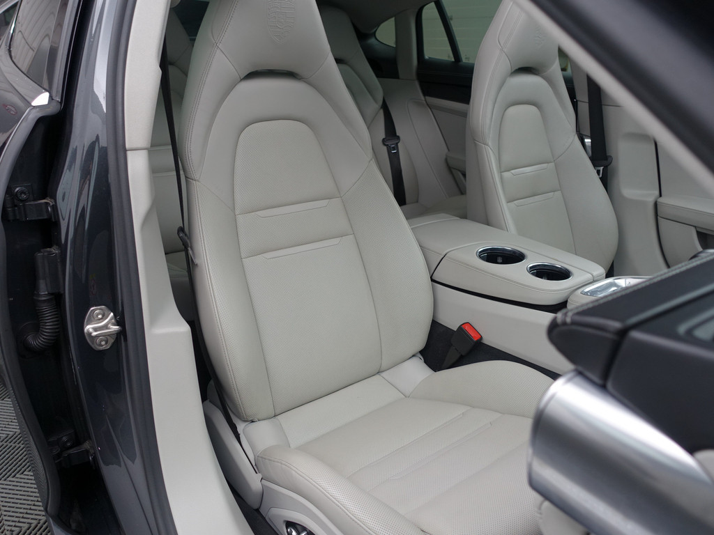 
								Porsche Panamera 2.9 4 E-Hybrid Sport Design Aut- Keramisch, Stoelventilatie, Bose Audio, Sport Chrono, Sportuitlaat+ vol									
