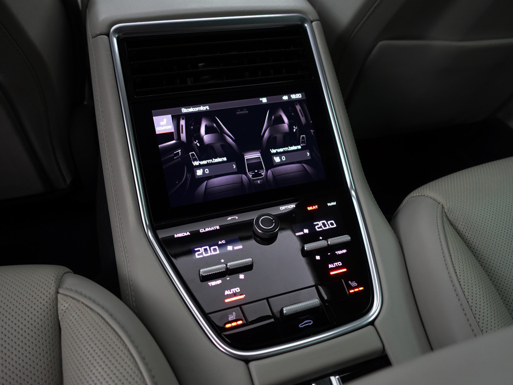 
								Porsche Panamera 2.9 4 E-Hybrid Sport Design Aut- Keramisch, Stoelventilatie, Bose Audio, Sport Chrono, Sportuitlaat+ vol									