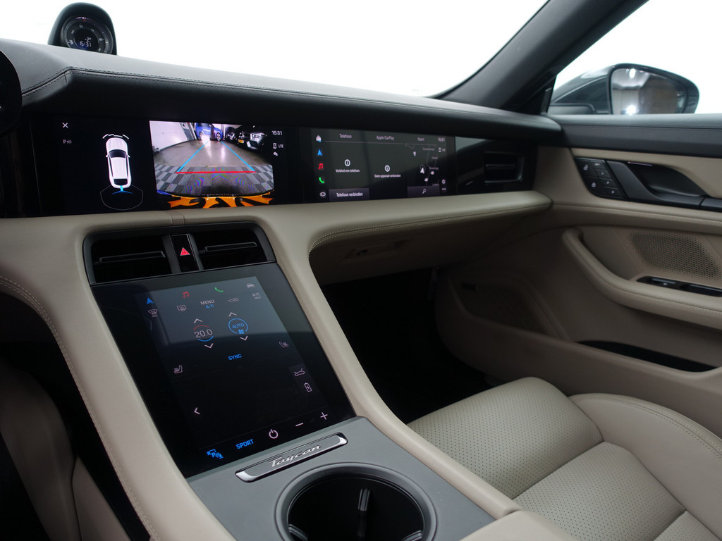 
Porsche Taycan Cross Turismo 4S 84 kWh Dual View, Nachtzichtassistent, Offroad Design pakket, Bose Sound, Stuur/Stoelverwarming vol									