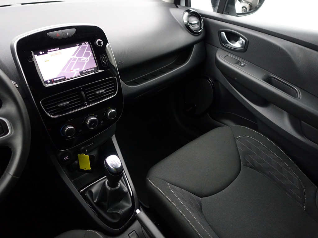 
								Renault Clio 0.9 TCe Limited- Navi, Park Assist, Clima, Cruise, Led, Sport Interieur vol									