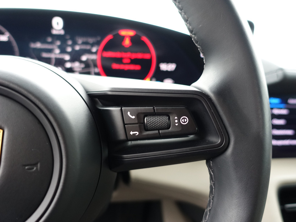 
Porsche Taycan Cross Turismo 4S 84 kWh Dual View, Nachtzichtassistent, Offroad Design pakket, Bose Sound, Stuur/Stoelverwarming vol									