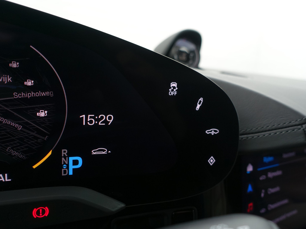 
Porsche Taycan Cross Turismo 4S 84 kWh Dual View, Nachtzichtassistent, Offroad Design pakket, Bose Sound, Stuur/Stoelverwarming vol									