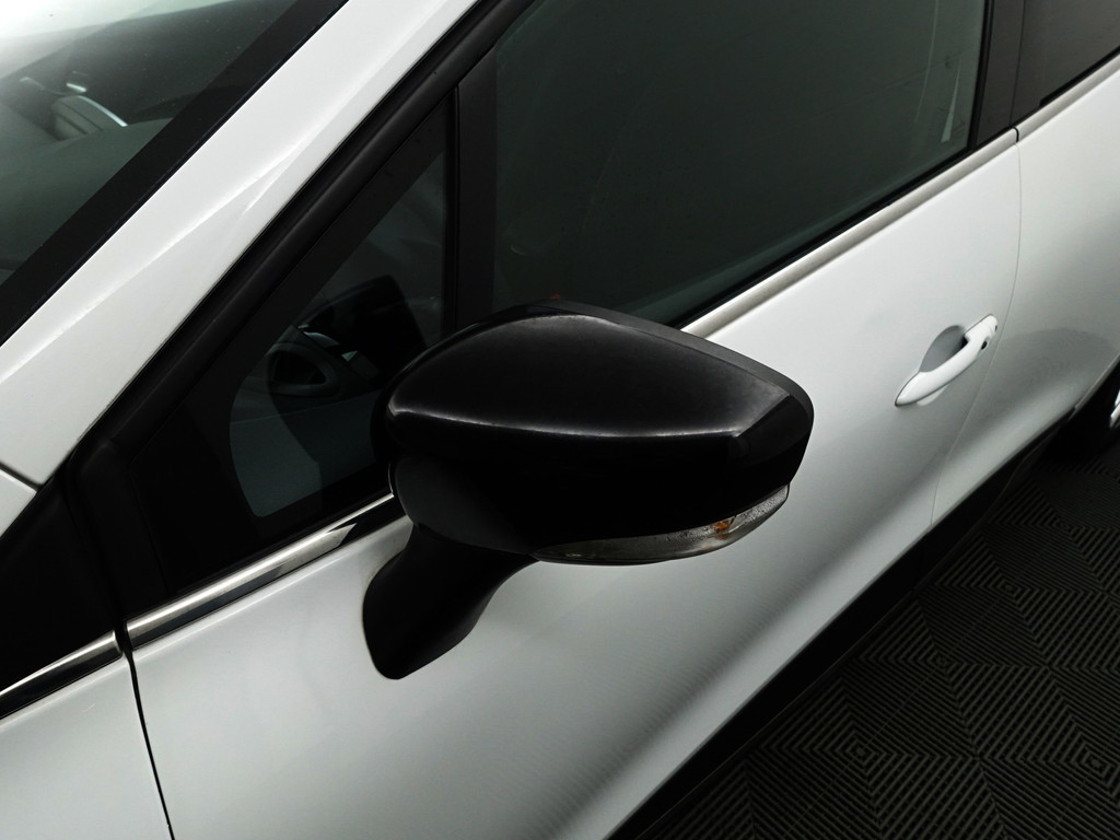 
								Renault Clio 0.9 TCe Limited- Navi, Park Assist, Clima, Cruise, Led, Sport Interieur vol									