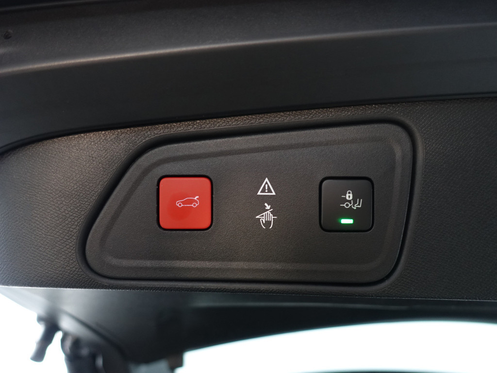 
Peugeot 3008 1.2 PureTech Crossway Premium Aut- Panodak, Carplay, Focal Audio, Sfeerverlichting, Dynamic Select, Lane Assist, Xenon Led Matrix vol									