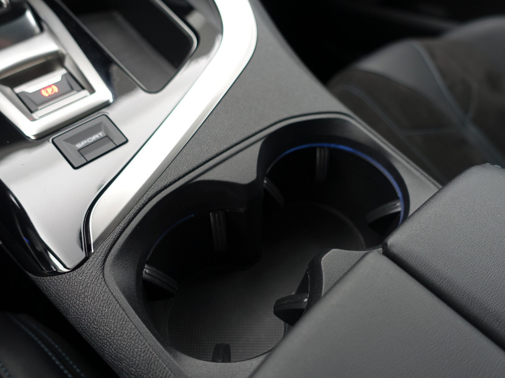 
Peugeot 3008 1.2 PureTech Crossway Premium Aut- Panodak, Carplay, Focal Audio, Sfeerverlichting, Dynamic Select, Lane Assist, Xenon Led Matrix vol									