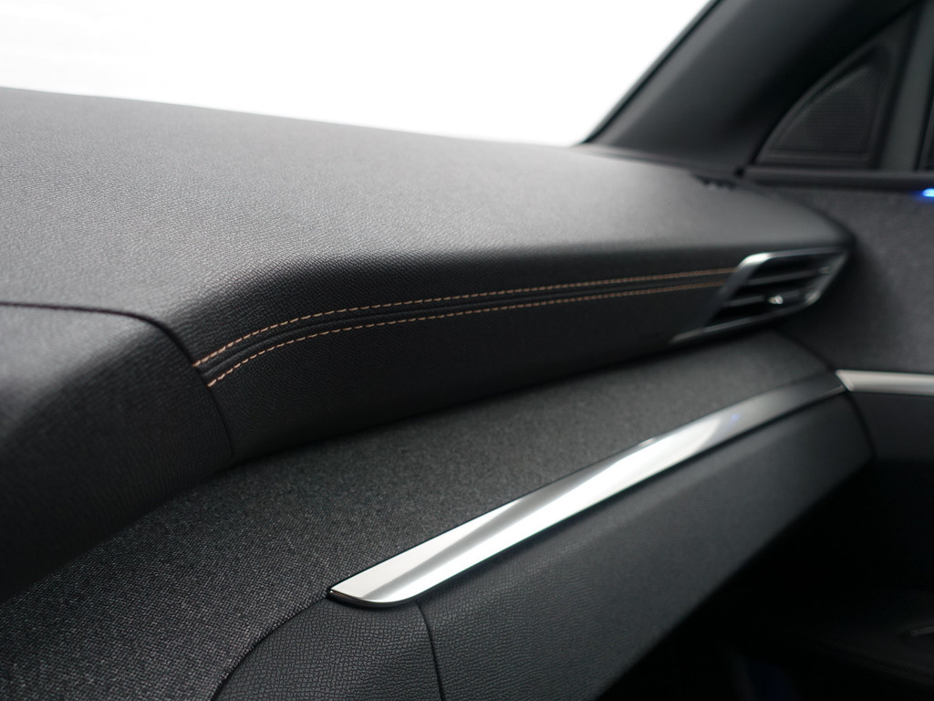 
Peugeot 3008 1.2 PureTech GT Line- Keyless, 360 Camera, Sfeerverlichting, Ada Cruise, Xenon Led, Trekhaak, Virtual cockpit vol									