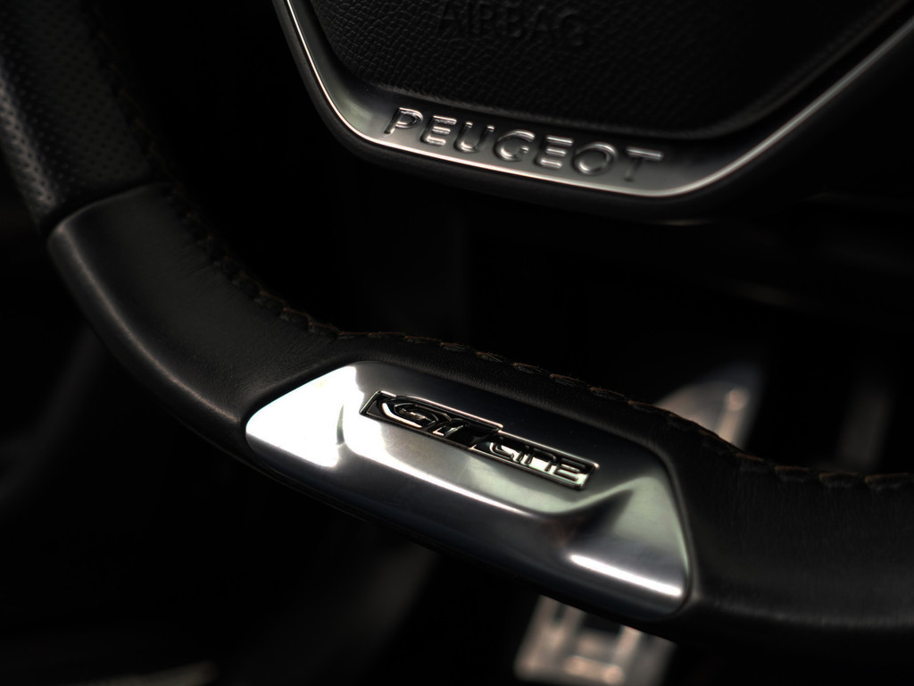 
Peugeot 3008 1.2 PureTech GT Line- Keyless, 360 Camera, Sfeerverlichting, Ada Cruise, Xenon Led, Trekhaak, Virtual cockpit vol									