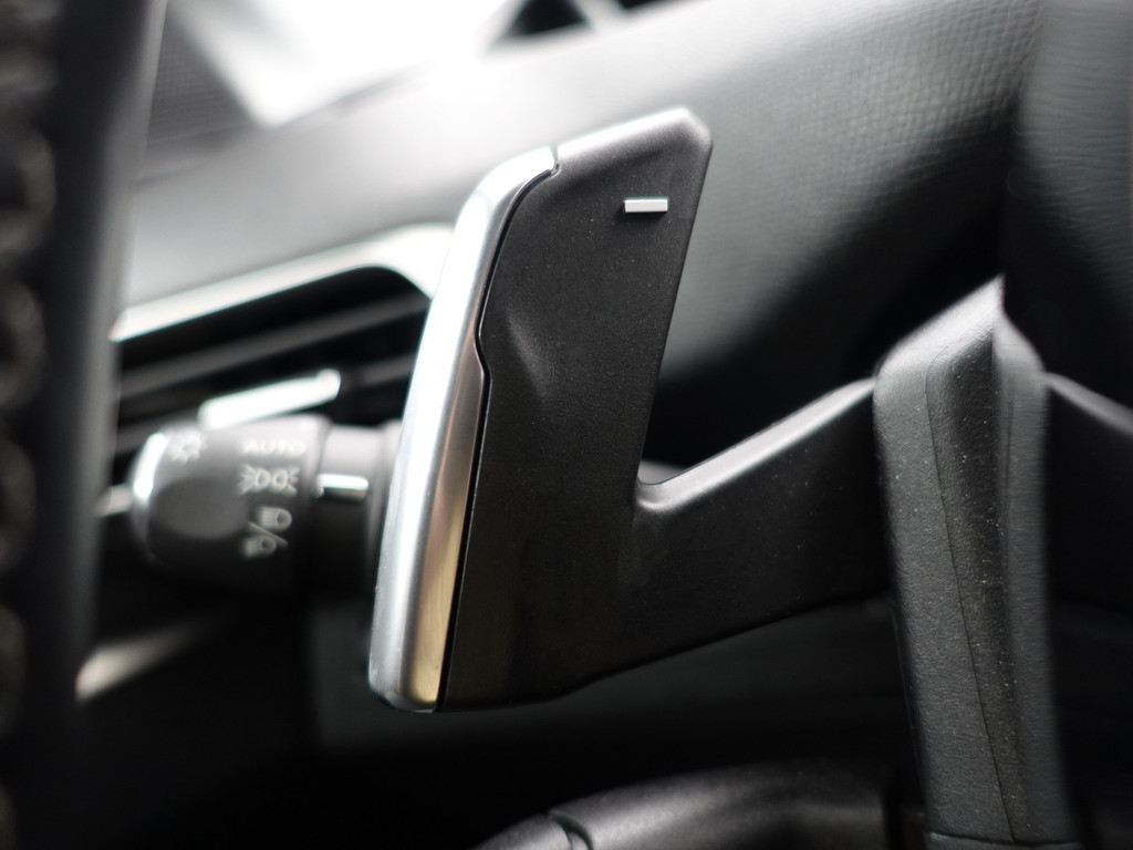 
Peugeot 3008 1.2 PureTech Crossway Aut- Panodak, Carplay, 360 Camera, Sfeerverlichting, Stoelverwarming, Keyless, Sport Interieur vol									