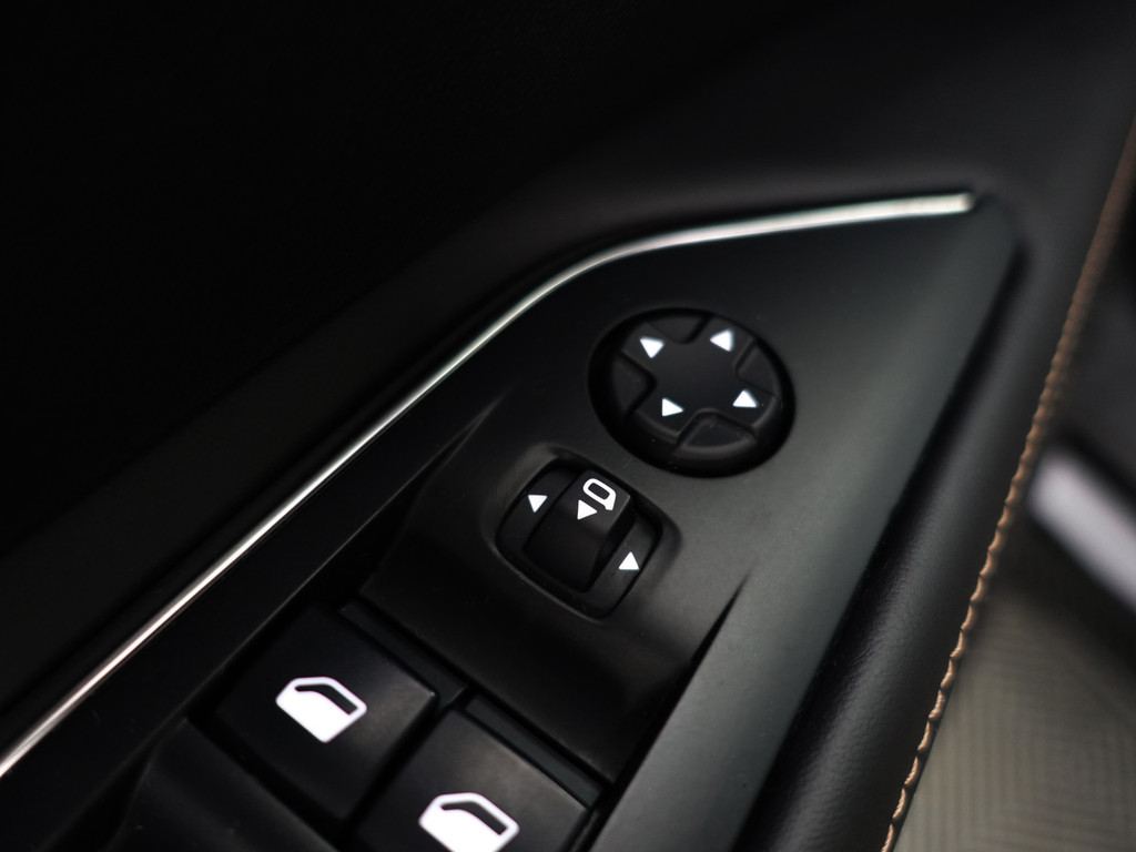 
Peugeot 3008 1.2 PureTech GT Line- Keyless, 360 Camera, Sfeerverlichting, Ada Cruise, Xenon Led, Trekhaak, Virtual cockpit vol									