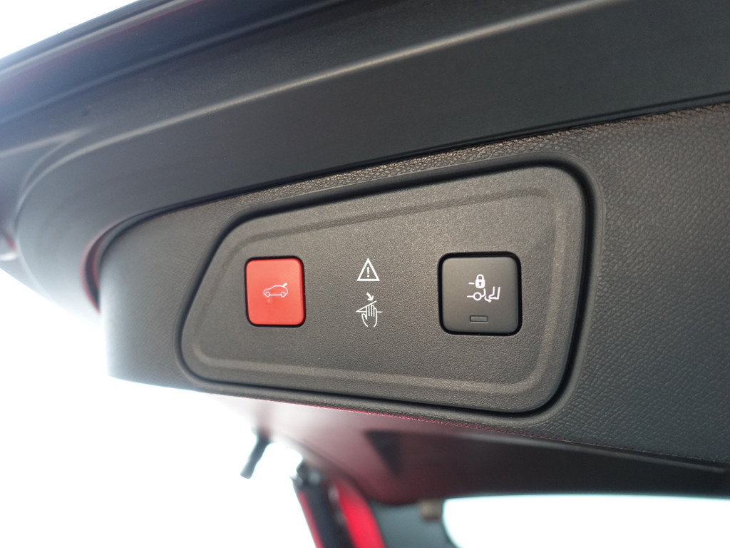 
Peugeot 3008 1.2 PureTech GT Line- Keyless, 360 Camera, Sfeerverlichting, Ada Cruise, Xenon Led, Trekhaak, Virtual cockpit vol									